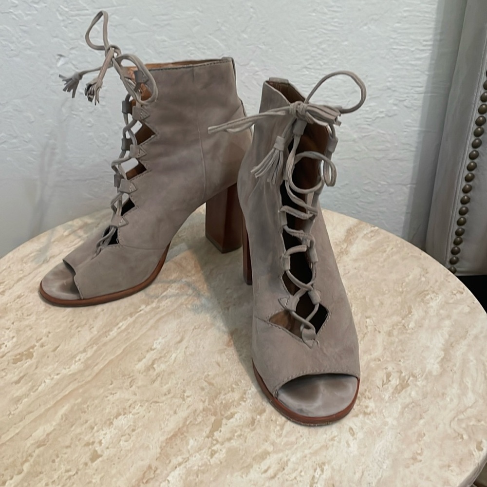 Lucky Brand Suede Heels